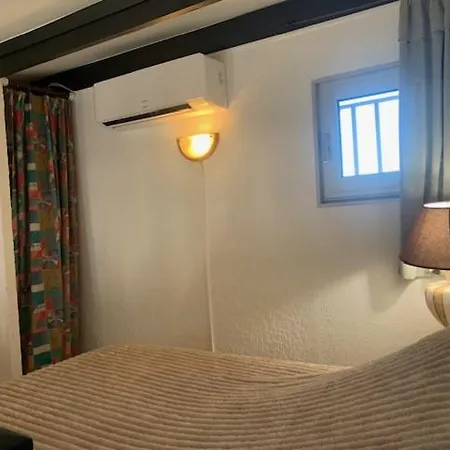 378 4 Pers Heliovillage *
